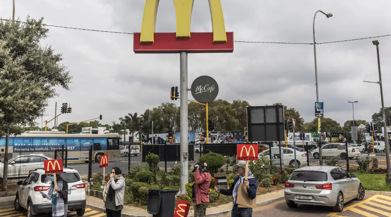 Gaza war: Muslims community boycott the McDonal’s
