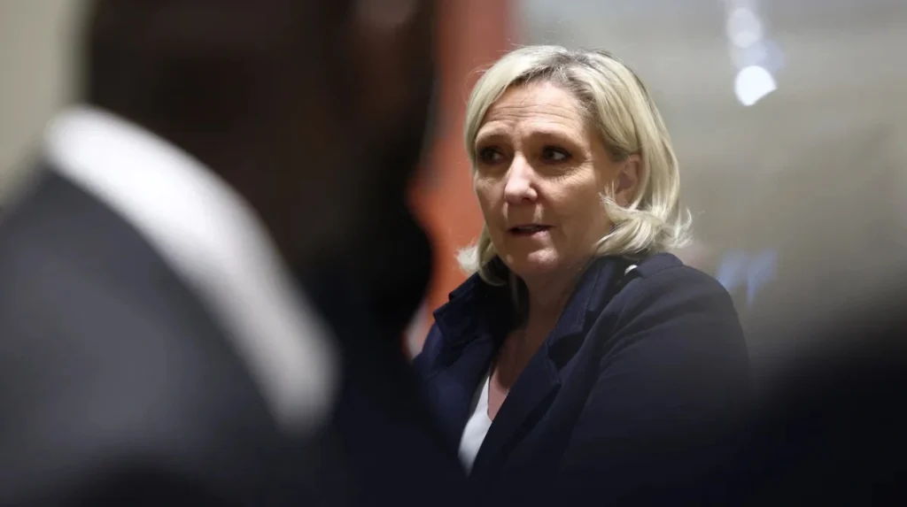 Political turmoil in France shakes financial markets