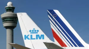 Air France-KLM Réduit ses Perspectives 2026 au Milieu de la Guerre au Moyen-Orient : Un Bilan Politique Français