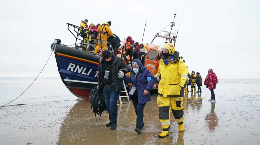 Channel Tragedies Persist: Franco-British Pact's Limits Exposed