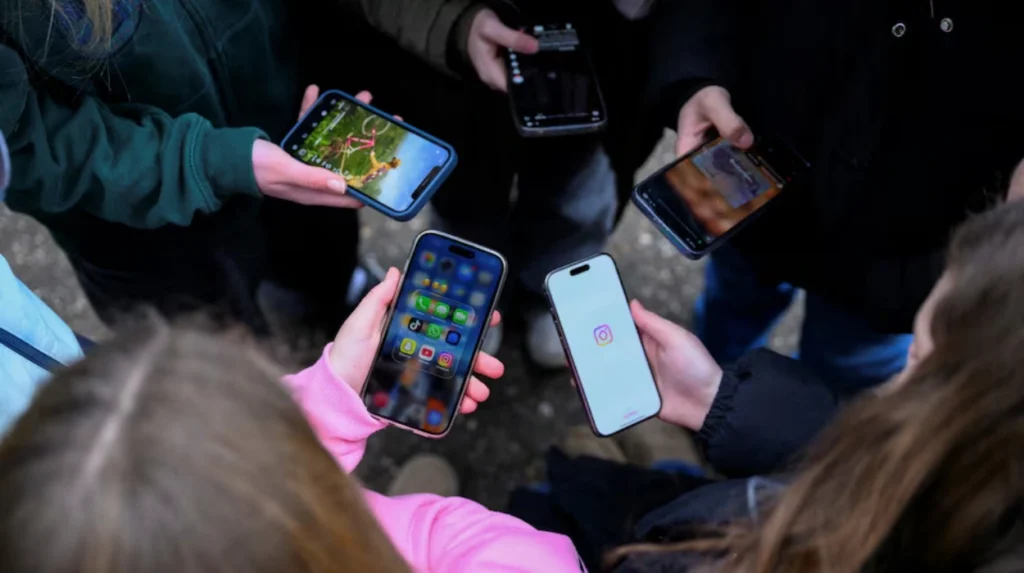 EU Moves to Limit Kids’ Social Media Access