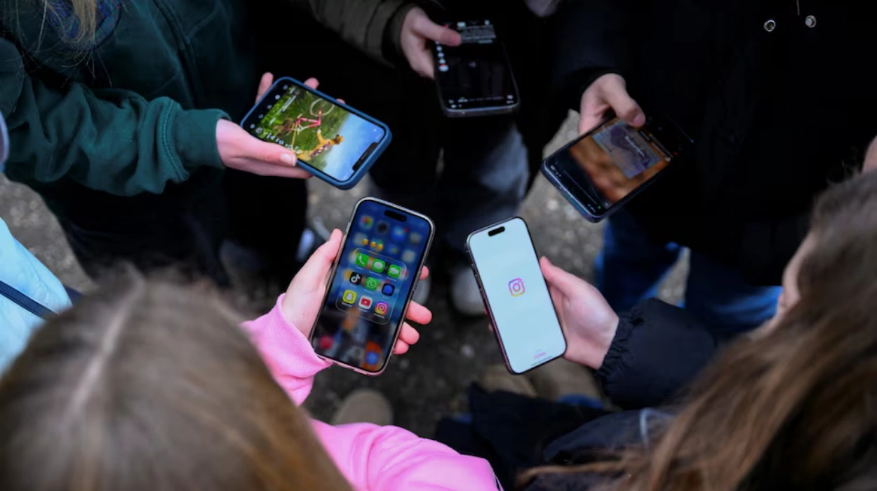 EU Moves to Limit Kids’ Social Media Access