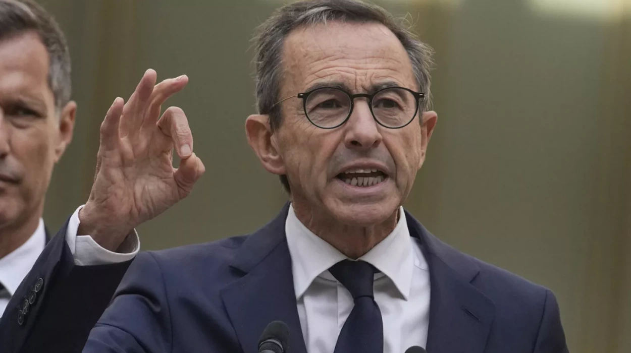 Crise Migratoire Française : Plaidoyer Urgent du Ministre de l'Intérieur au Sénat Face à l'Échéance du Pacte UE