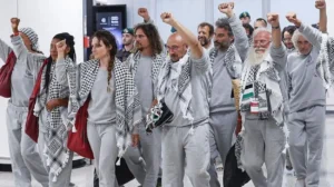 Des militants français décrivent des abus subis lors de la flottille pour Gaza par les forces israéliennes