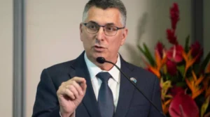 Ministre israélien des Affaires étrangères rompt tout contact avec le chef de l'UE après la comparaison avec l'apartheid