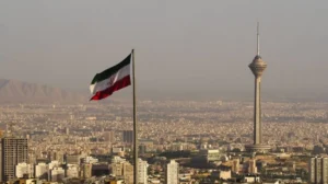 Deux diplomates français détenus alors que l’Iran met en garde contre toute ingérence étrangère