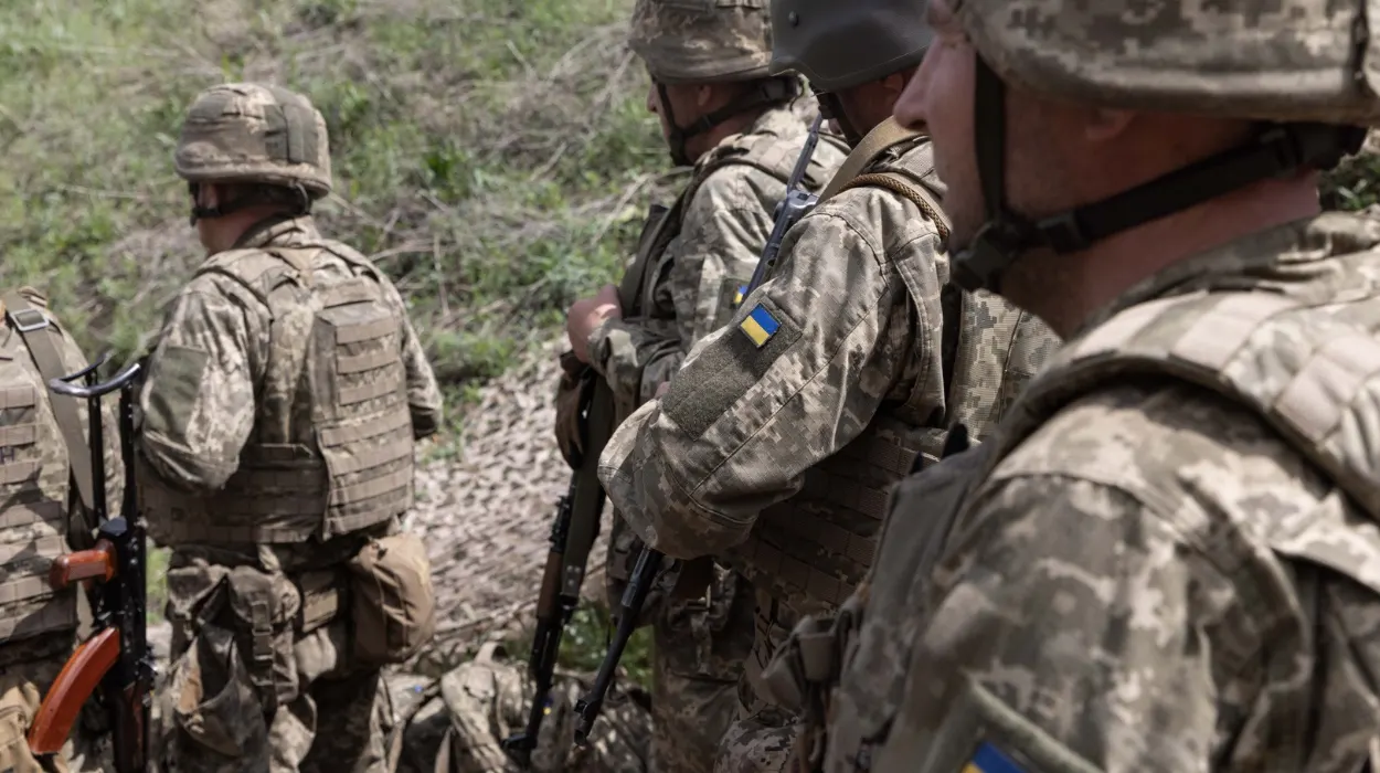Le Royaume-Uni et la France bloquent une proposition visant à augmenter l’aide militaire de l’OTAN à l’Ukraine