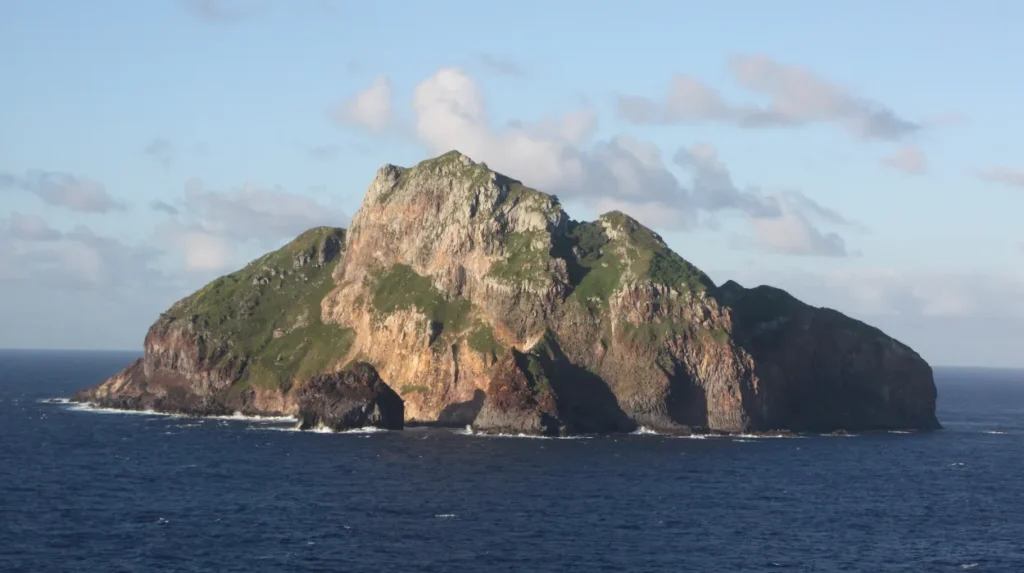 Vanuatu takes France to world court over Matthew and Hunter islands
