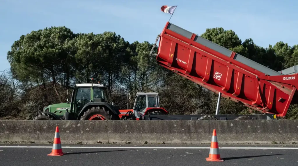 Pourquoi les agriculteurs français descendent-ils à nouveau dans la rue en 2026 ?